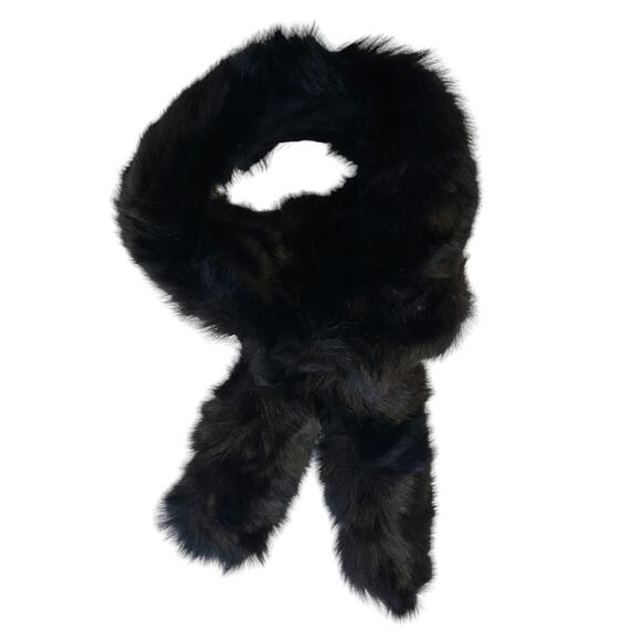 Black Scarf Soft Faux Fur Comfy Double Pull Through Scarf - Picture 2 of 5